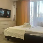 Garsoniera Cu Parcare Si Self Check-In Langa Grand Arena